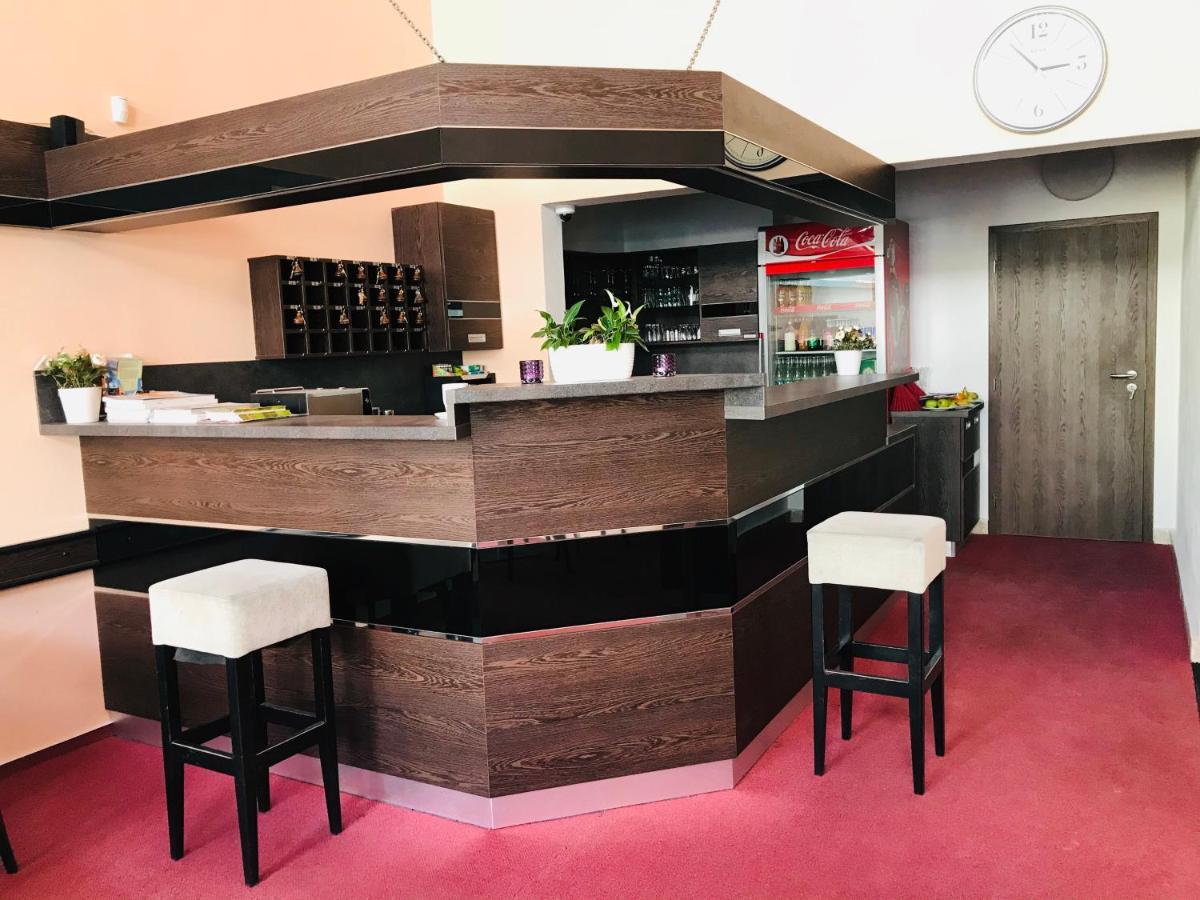 Hotel Bila Ruze Strakonice Kültér fotó