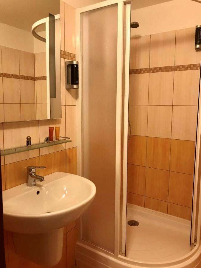 Hotel Bila Ruze Strakonice Kültér fotó